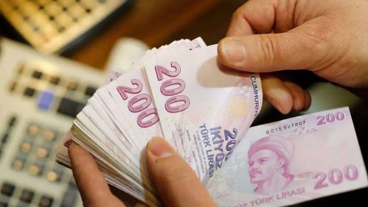 SGK uzmanı İsa Karakaş canlı yayında açıkladı: Asgari ücrete yüzde 50 zam! İşte masadaki rakam 5